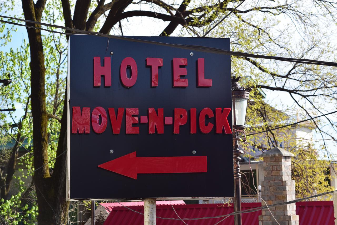 Hotel Move-N-Pick Murree Eksteriør bilde